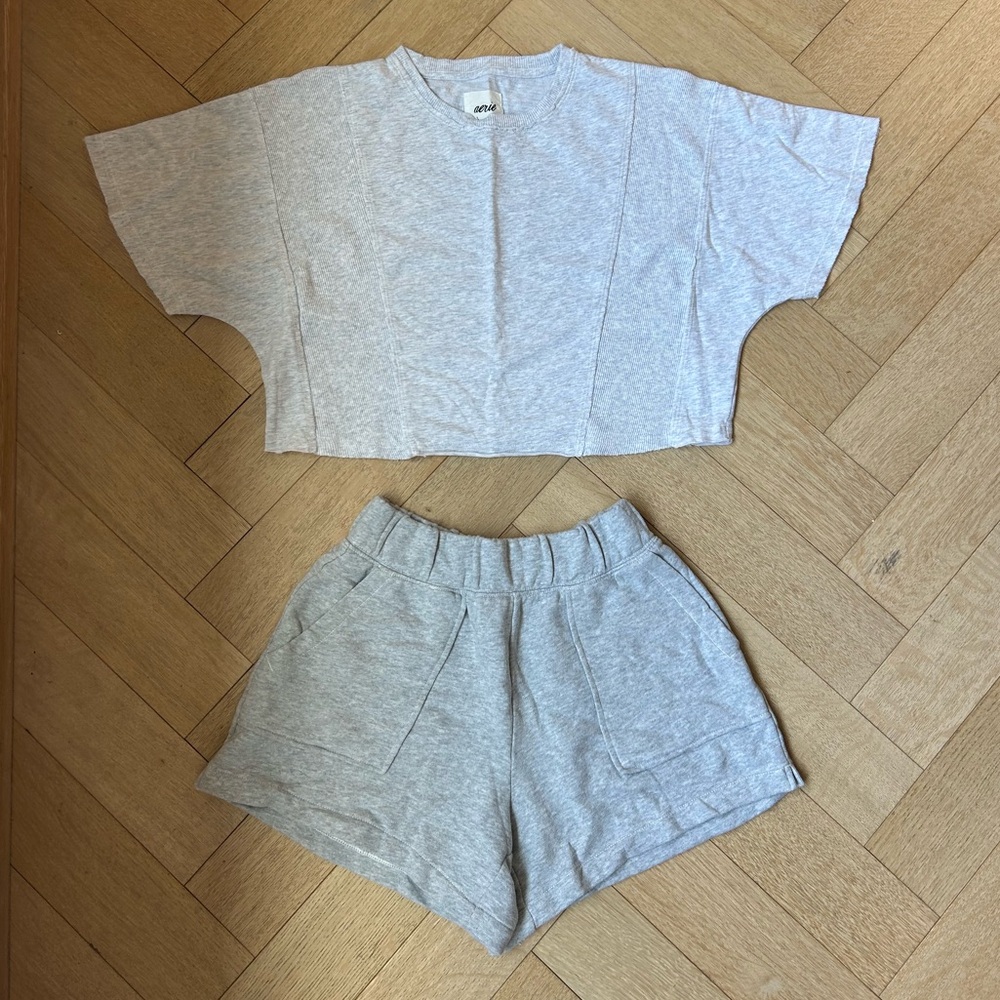 Aerie Light Gray Lounge Set
